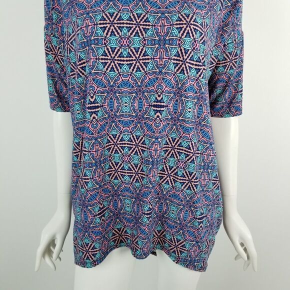 Lularoe Geometric Print Irma Tunic Top Size XS - Picture 3 of 6